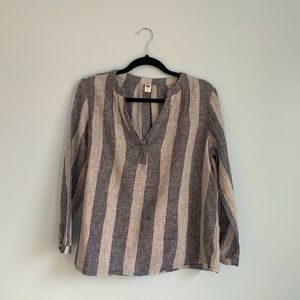 Old navy blouse size medium